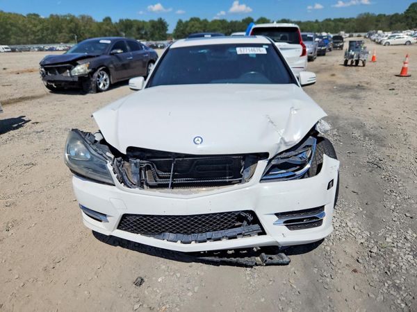 2014 MERCEDES-BENZ C