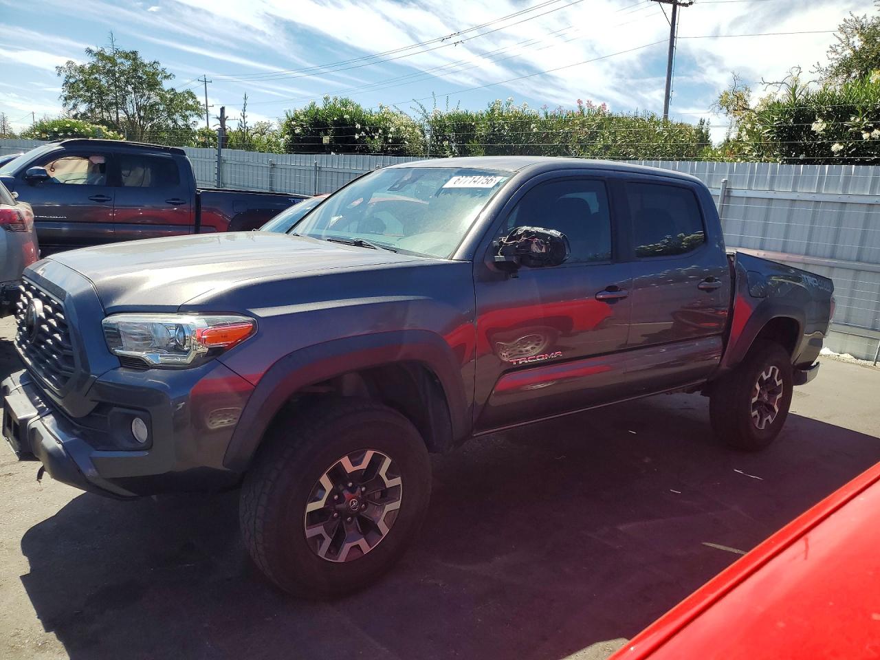 2021 TOYOTA TACOMA SR5 — Front 3/4