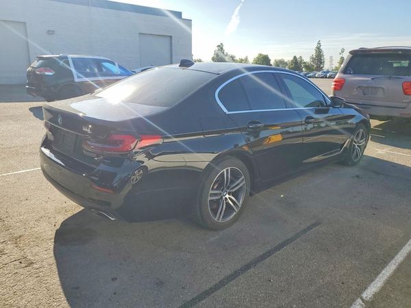 2022 BMW 530I