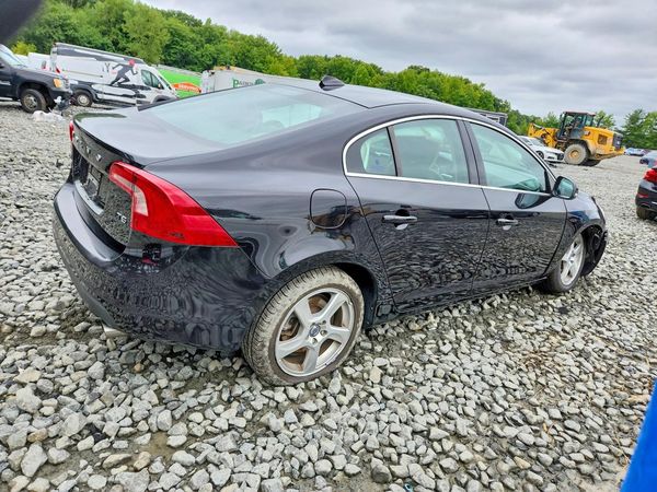 2012 VOLVO S60