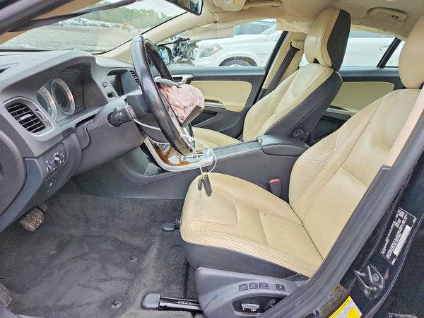 2012 VOLVO S60
