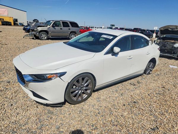 2019 MAZDA 3