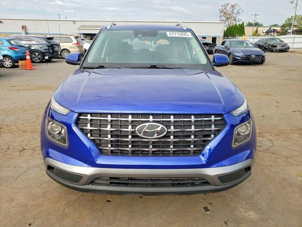2022 HYUNDAI VENUE SEL & Limited