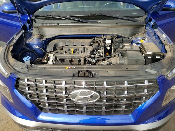 2022 HYUNDAI VENUE SEL & Limited