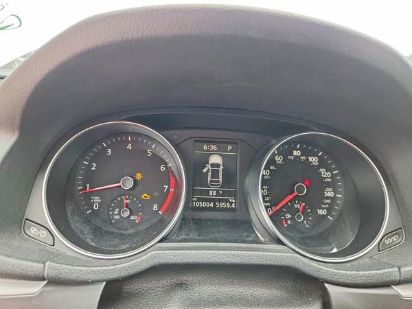 2018 VOLKSWAGEN PASSAT S, R-Line