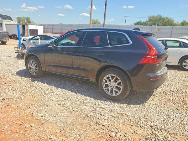 2021 VOLVO XC60