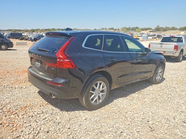 2021 VOLVO XC60