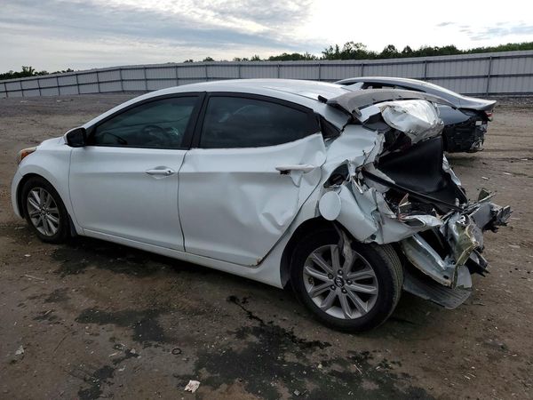 2015 HYUNDAI ELANTRA GLS(Middle)