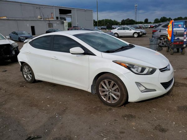 2015 HYUNDAI ELANTRA GLS(Middle)