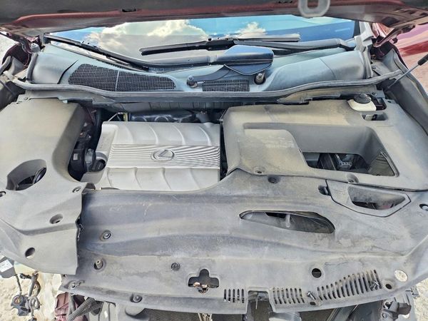 2015 LEXUS RX 350 — Engine bay