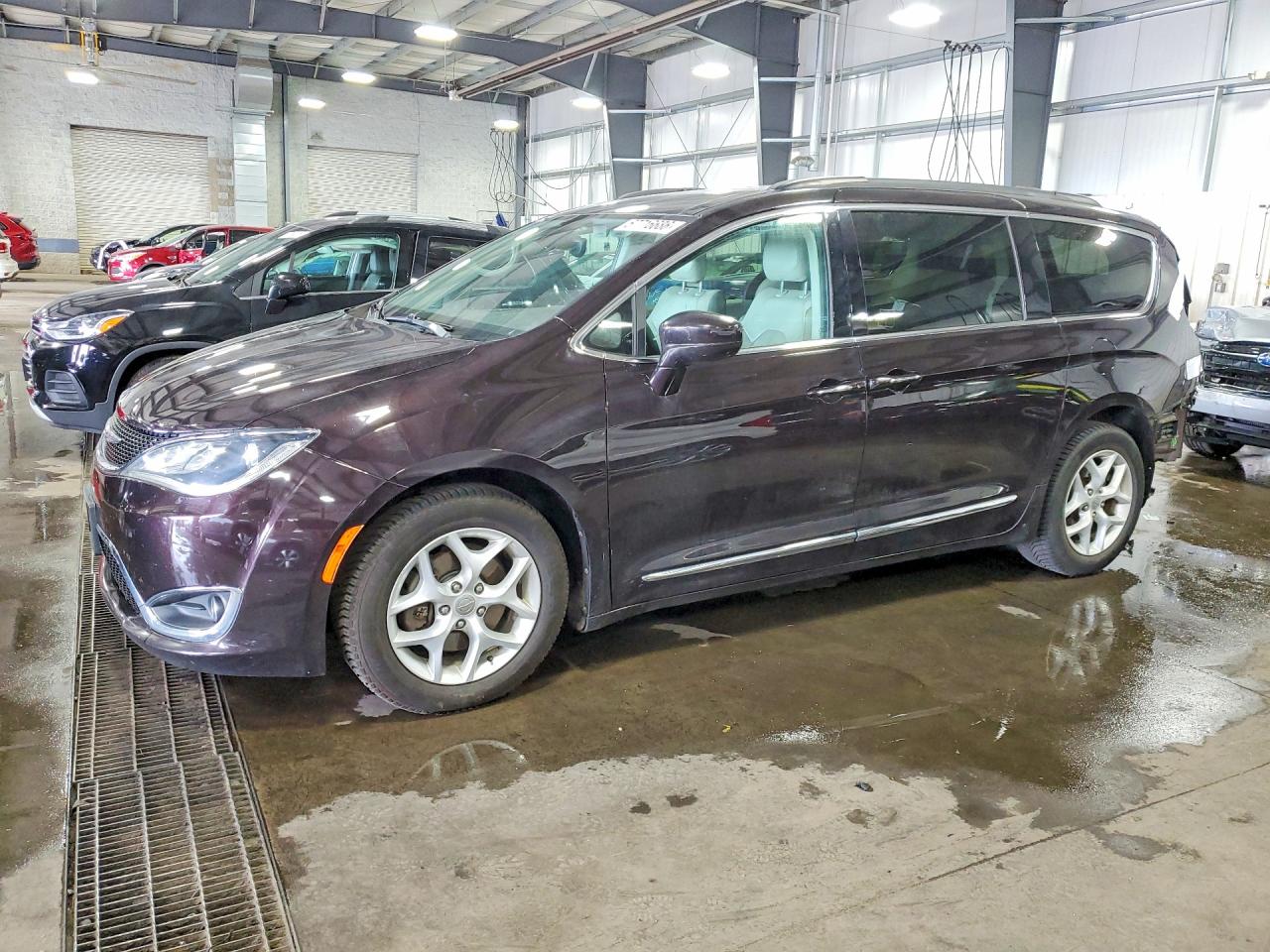 2017 CHRYSLER PACIFICA