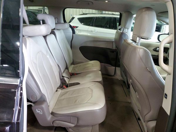 2017 CHRYSLER PACIFICA
