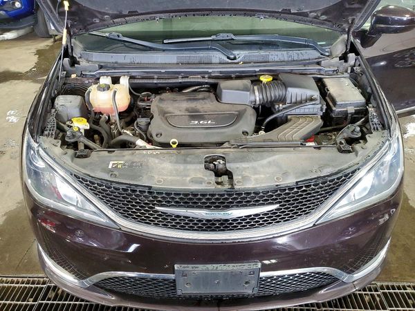 2017 CHRYSLER PACIFICA