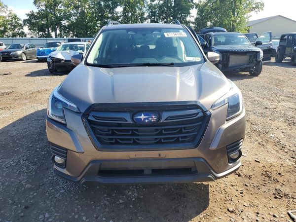 2023 SUBARU FORESTER