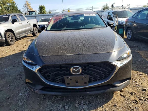 2021 MAZDA 3