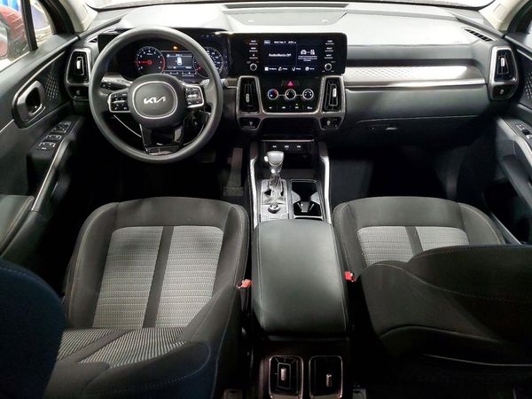 2023 KIA SORENTO