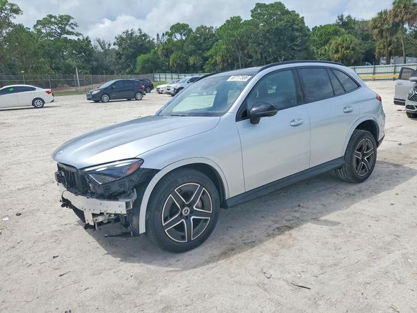 2024 MERCEDES-BENZ GLC GLC300
