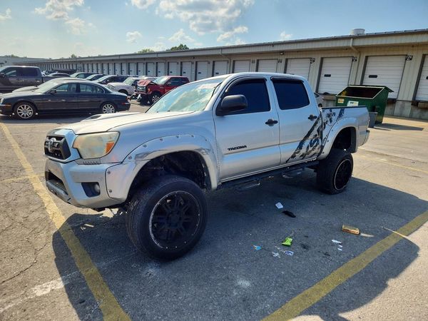 2013 TOYOTA TACOMA