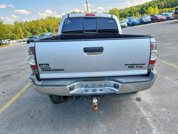 2013 TOYOTA TACOMA Delux