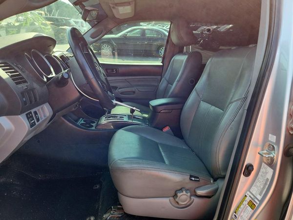 2013 TOYOTA TACOMA Delux