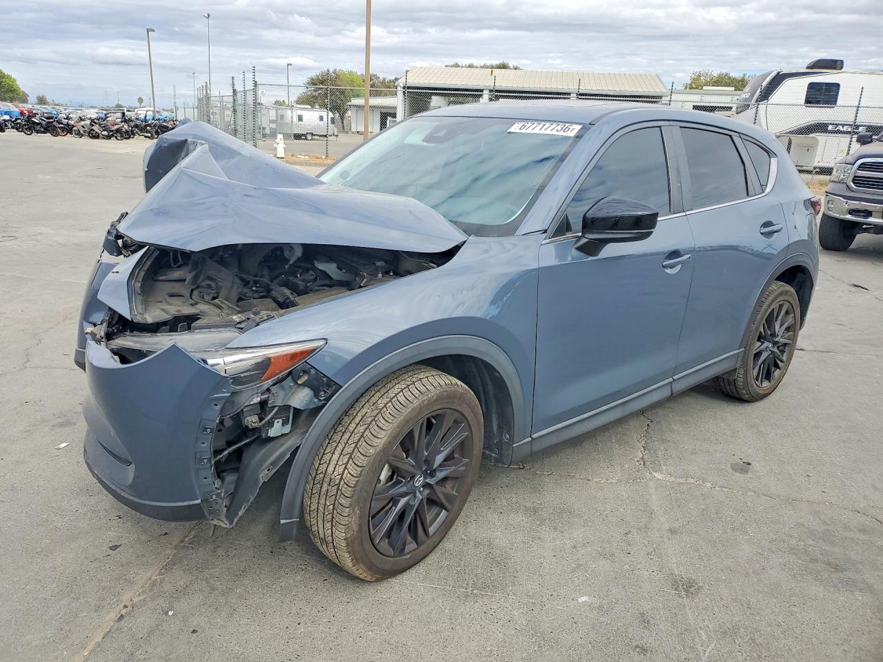 2021 MAZDA CX-5 Touring — Front 3/4