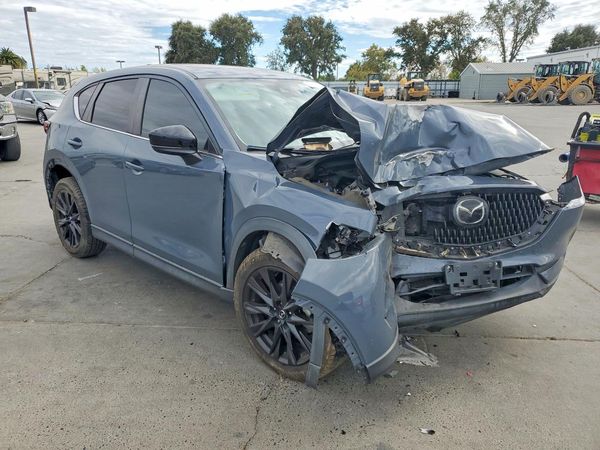 2021 MAZDA CX-5 Touring — Passenger 3/4