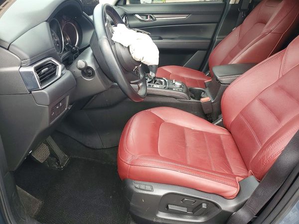 2021 MAZDA CX-5 Touring — DENT