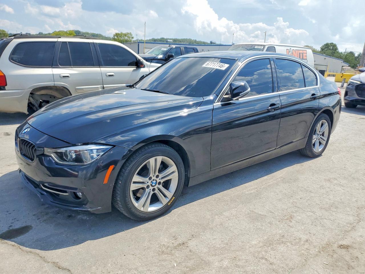 2018 BMW 330