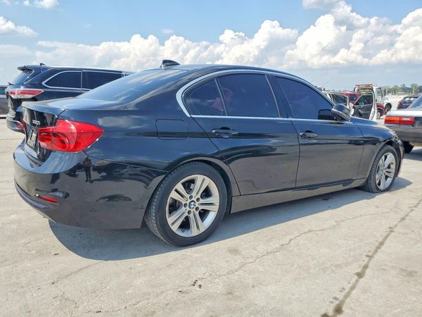 2018 BMW 330