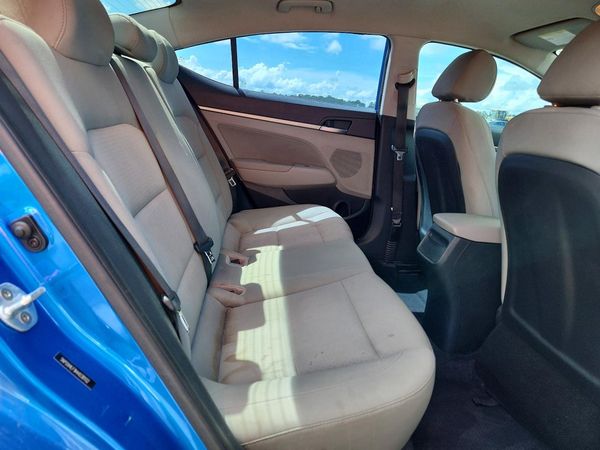 2017 HYUNDAI ELANTRA