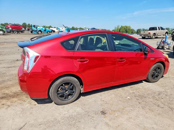 2014 TOYOTA PRIUS