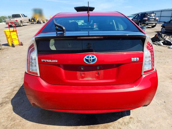 2014 TOYOTA PRIUS