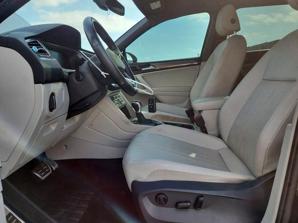 2022 VOLKSWAGEN TIGUAN