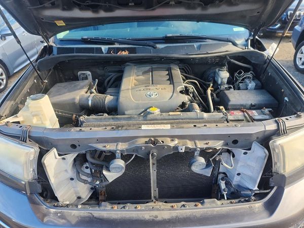 2012 TOYOTA TUNDRA SR5 — Engine bay