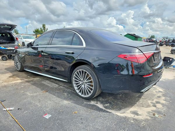 2022 MERCEDES-BENZ S