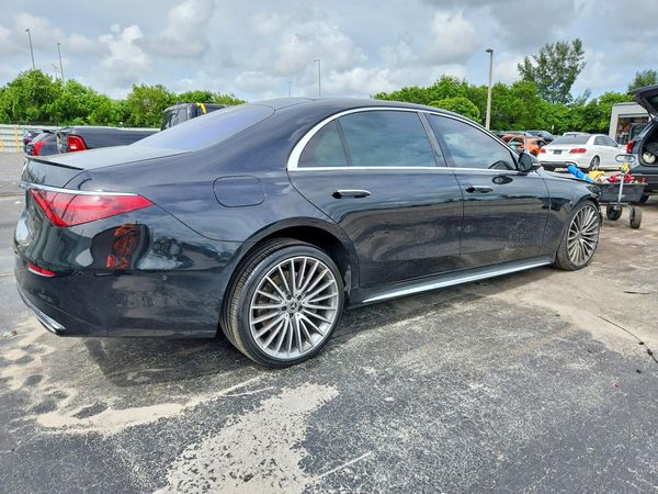 2022 MERCEDES-BENZ S