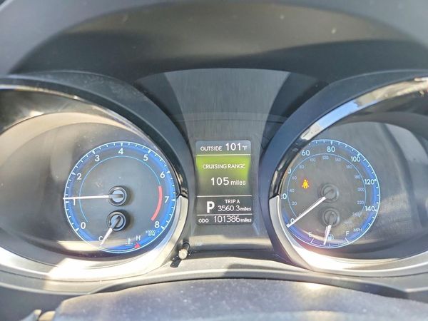 2016 TOYOTA COROLLA