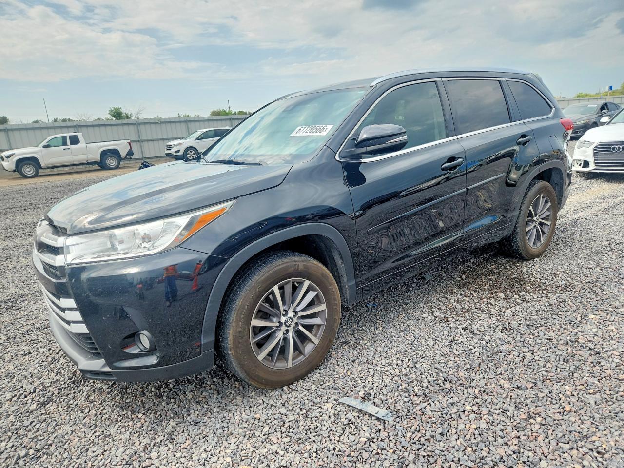2017 TOYOTA HIGHLANDER SE/XLE