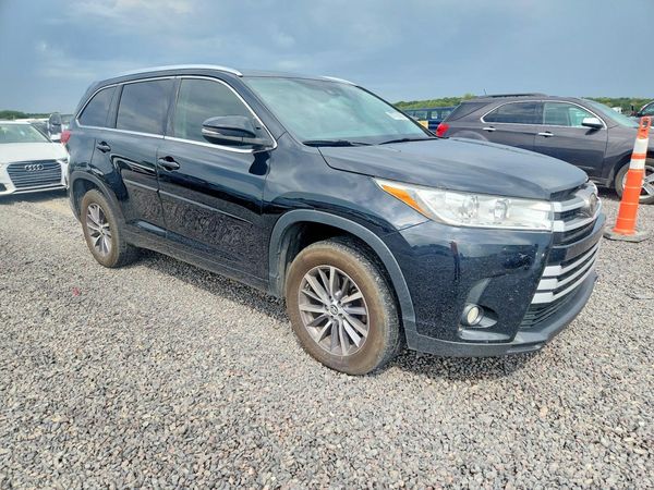 2017 TOYOTA HIGHLANDER SE/XLE