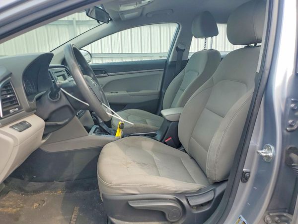 2017 HYUNDAI ELANTRA SE Base