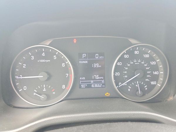 2017 HYUNDAI ELANTRA SE Base