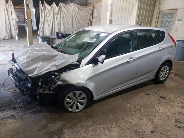 2017 HYUNDAI ACCENT SE Base — Front 3/4
