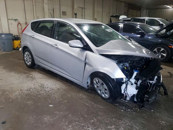 2017 HYUNDAI ACCENT SE Base — Passenger 3/4