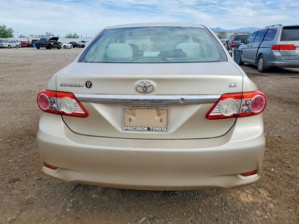 2013 TOYOTA COROLLA