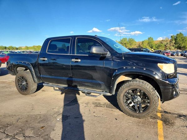 2012 TOYOTA TUNDRA SR5