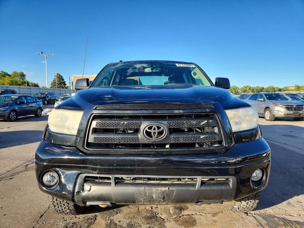 2012 TOYOTA TUNDRA SR5
