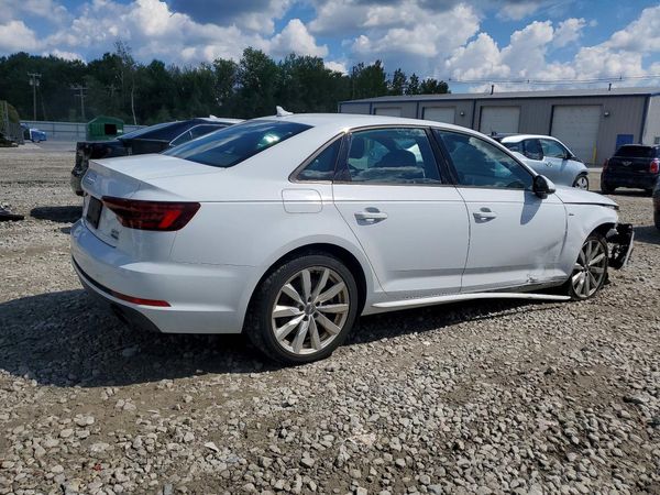 2018 AUDI A4 quattro Premium