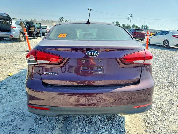 2017 KIA FORTE LX Base