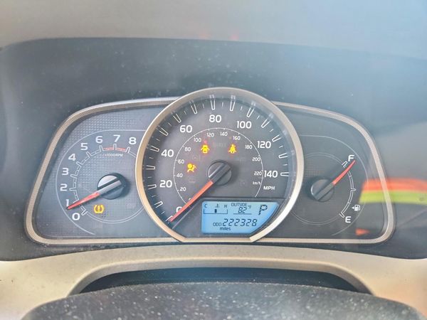 2014 TOYOTA RAV4 Standard