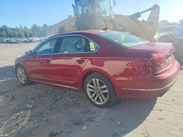 2017 VOLKSWAGEN PASSAT SEL Premium
